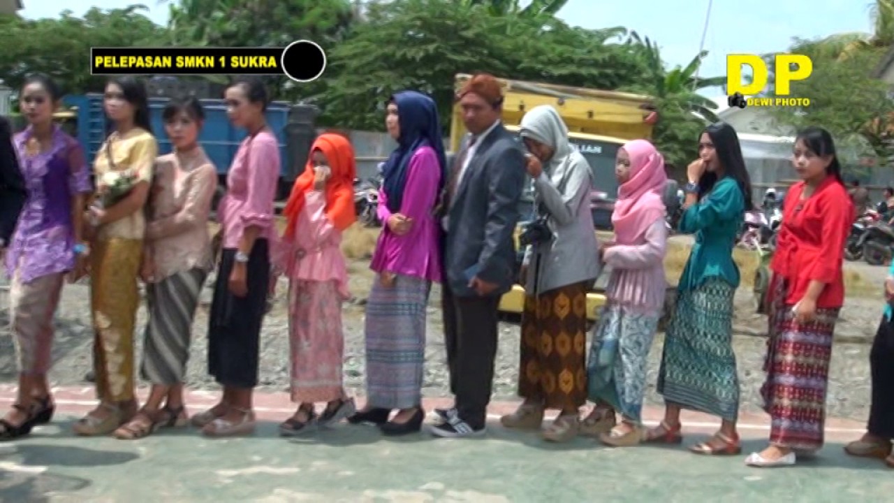 ACARA PELEPASAN SISWA SISWI SMKN 1 SUKRA 2017 PART 10