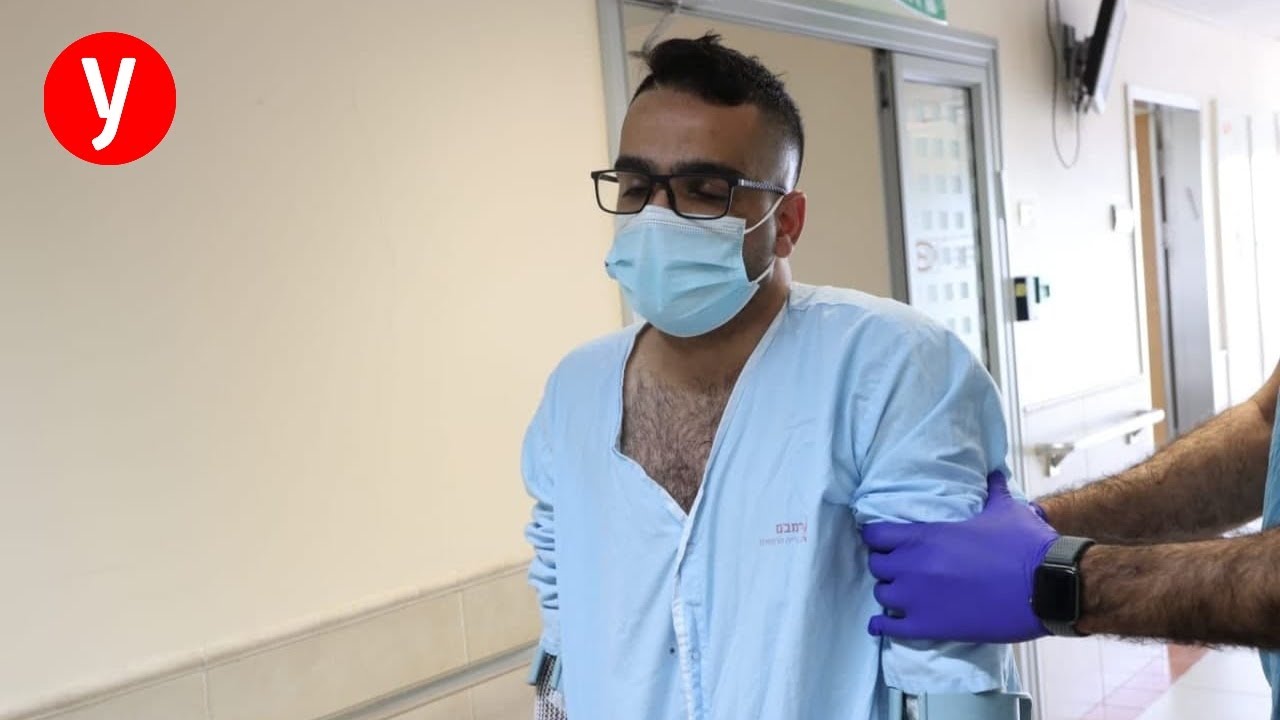 "כיוונו עליי אקדח, אמרתי: 'אני רופא, אל תירה'"