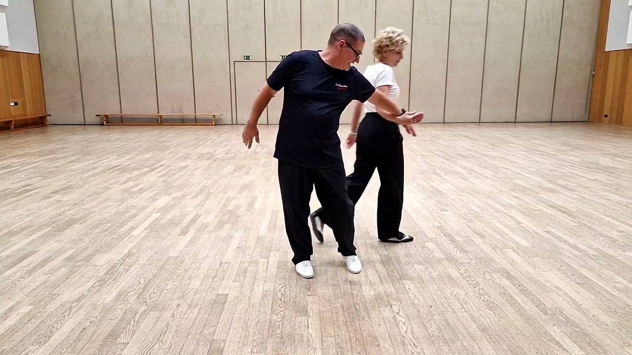 Right and left side turn Boogie-Woogie Figur