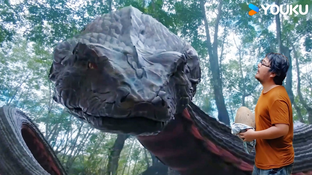 🥚🐍😨Director faces giant snake with its eggs! Full risky move!| Varanus Priscus | YOUKU MONSTER MOVIE
