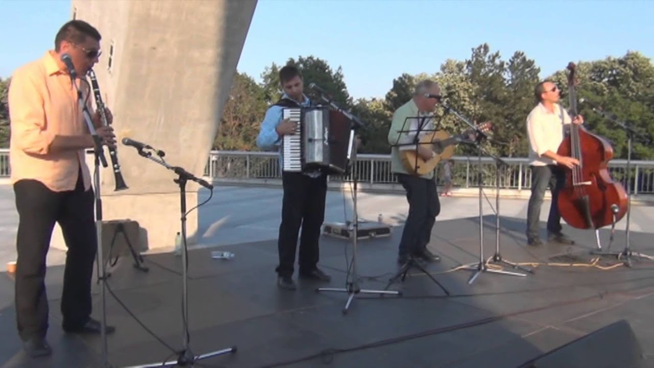 La Banda - Oci cornie,Ciganocka,Cigani ljubljat pesni (Live)