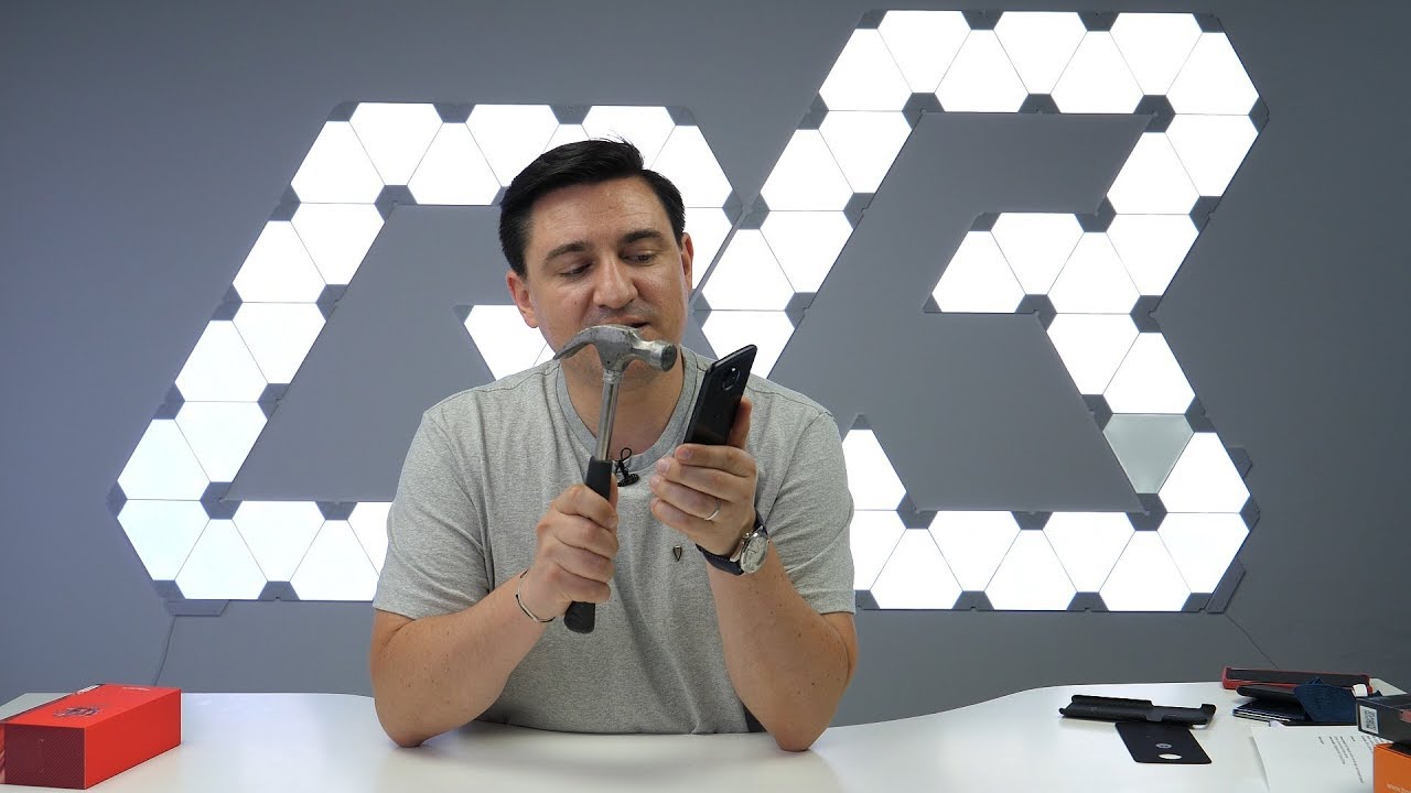Am dat cu ciocanul în Moto Z2 Force (REVIEW)