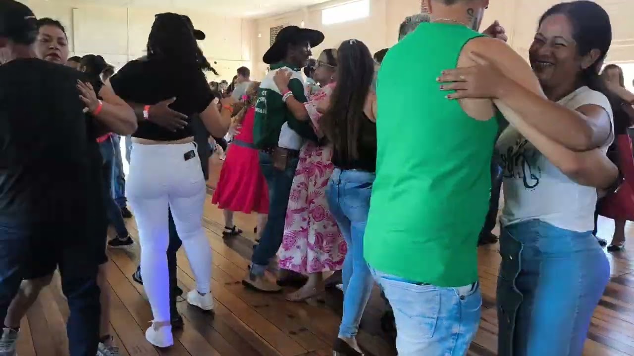 BAILE  da TERCEIRA IDADE recordando o RIO GRANDE .