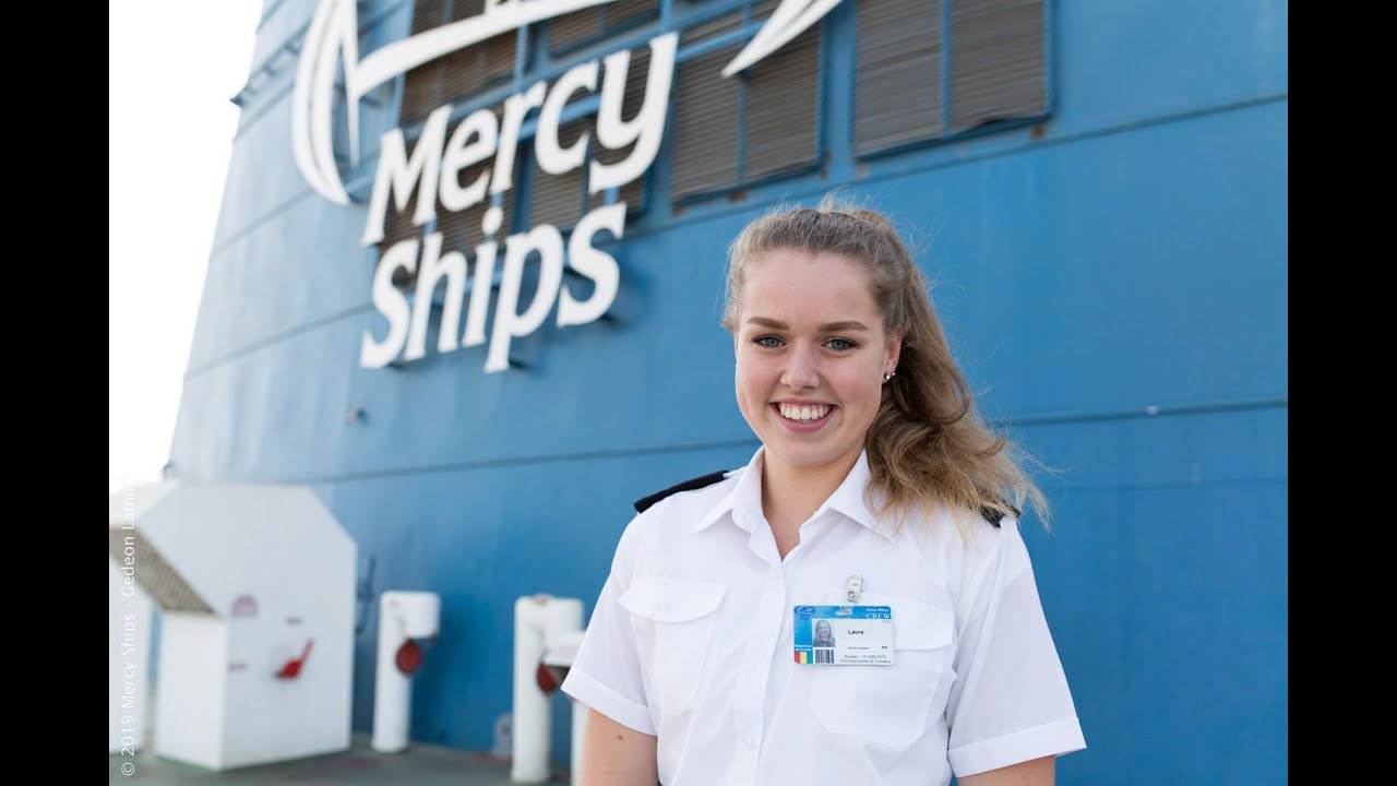 Laura deed een tussenjaar op de Africa Mercy