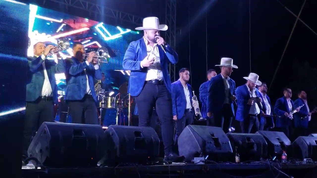 Cuando dos almas - Banda La Corona Del Rey en vivo