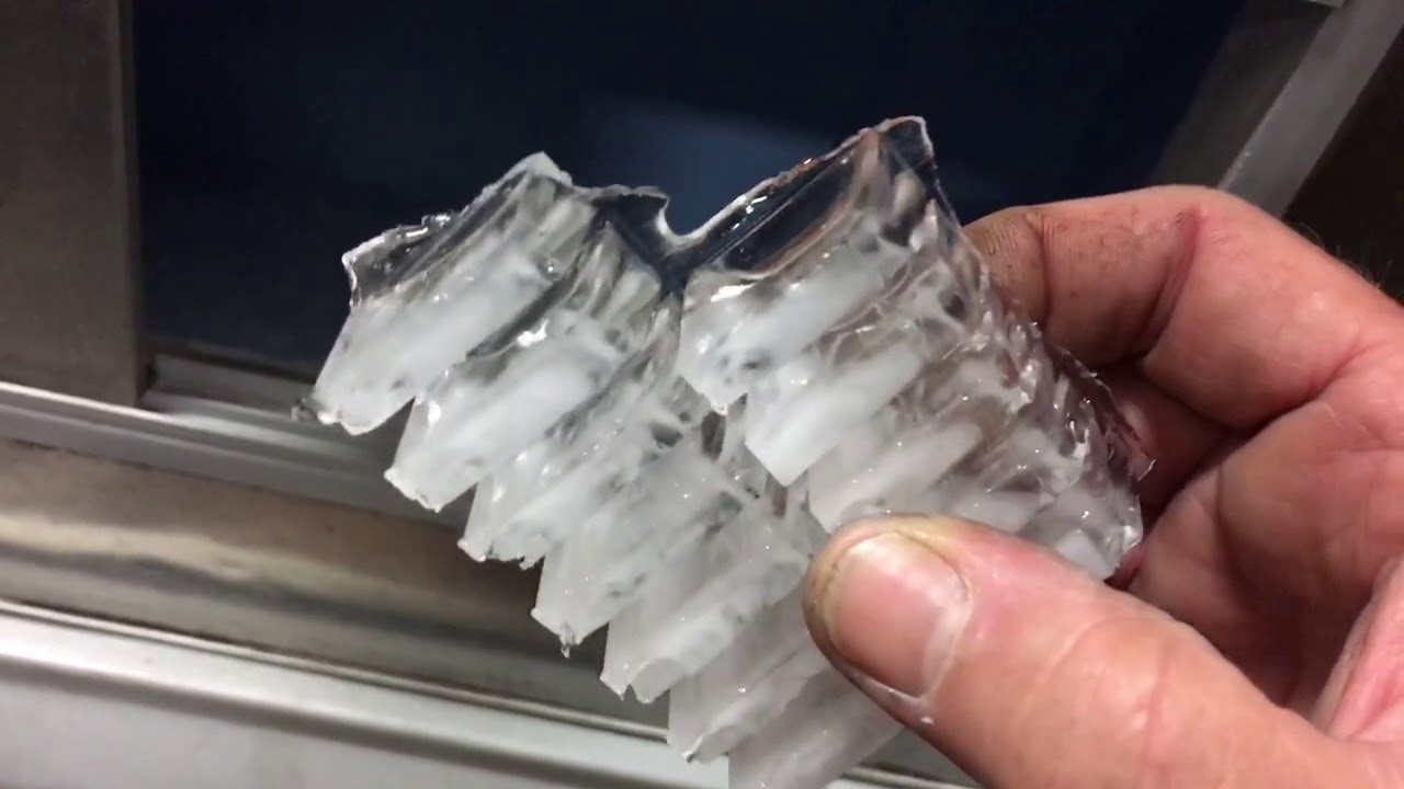 Ice machine with harvest issue