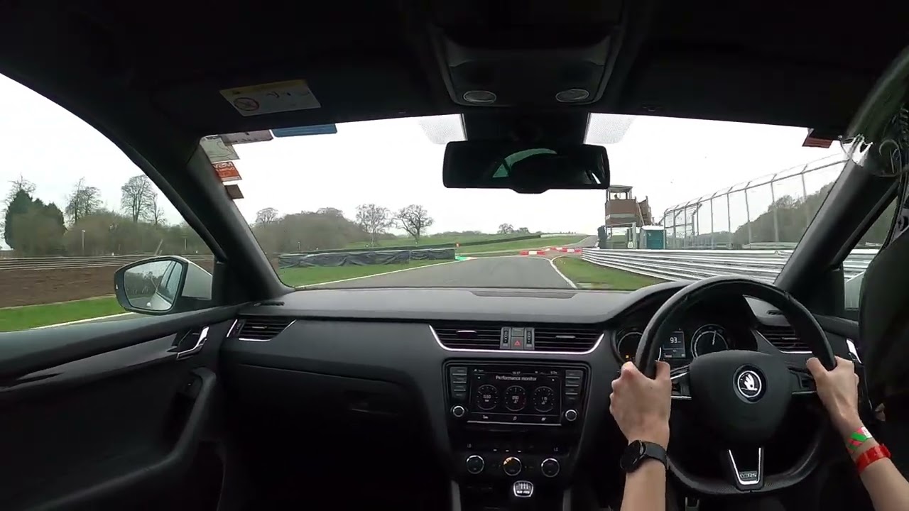 Octavia vRS 1:57.25 Outlon Park