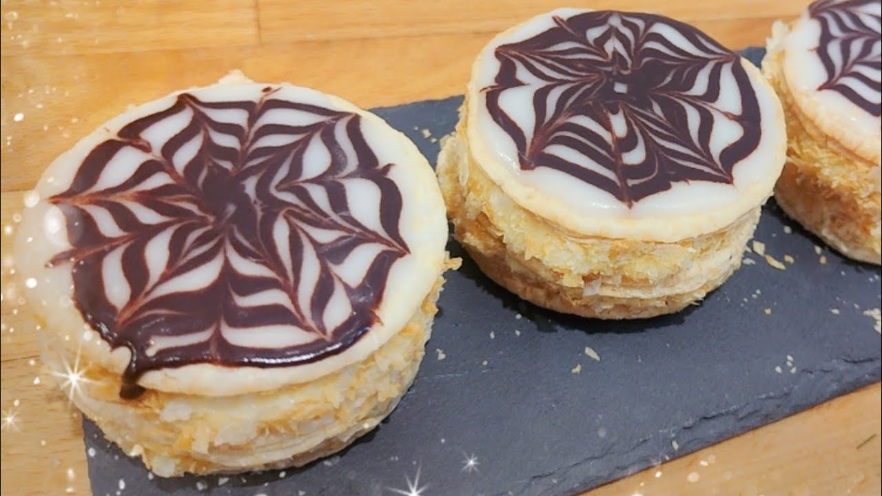 MINI MILLE-FEUILLE EXPRESS si tu as une pâte feuilletée qui traîne j'ai le dessert facile pour toi