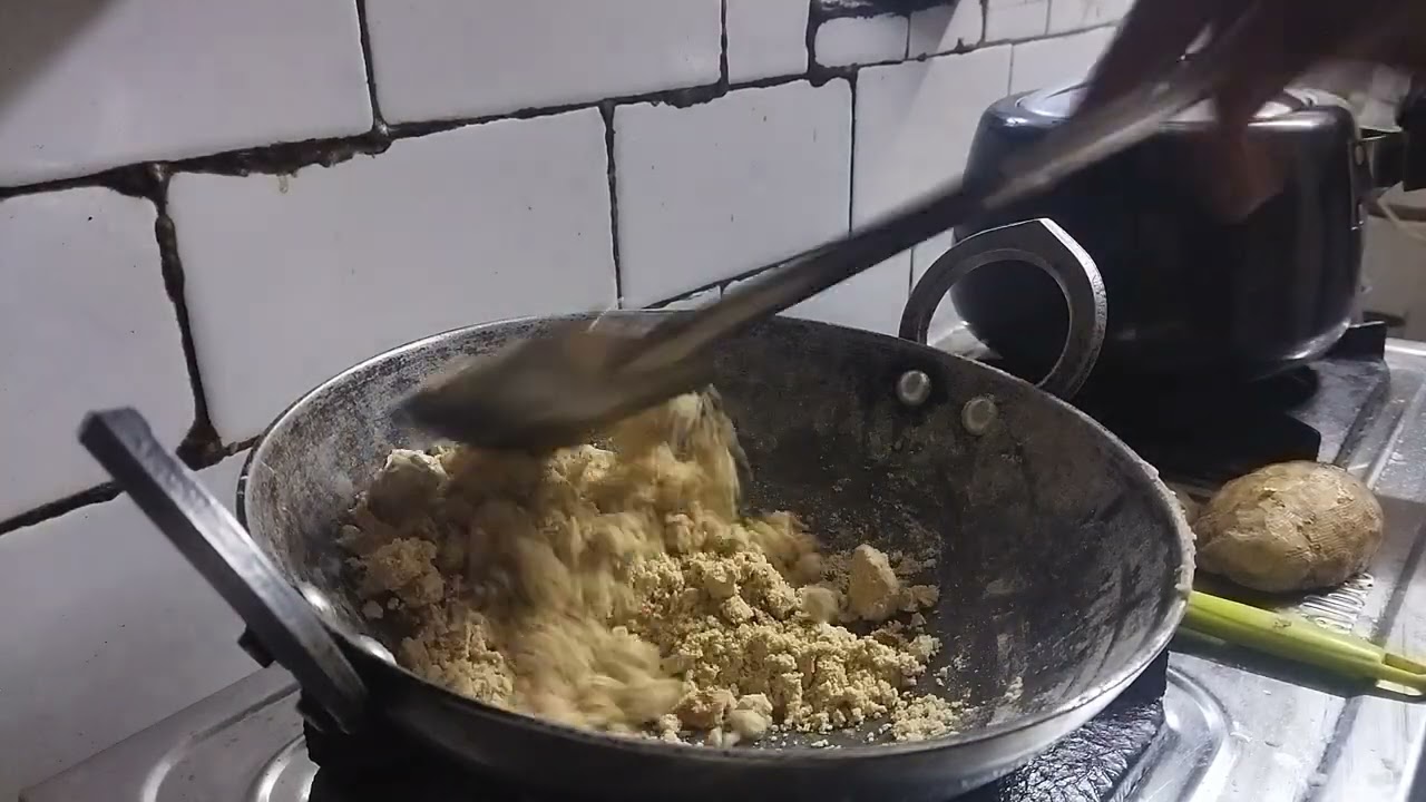 #🙏 hello friends gd evening #singhara atta halwa 😘😘😘 recipe 🙏, like subscribe and share 🙏