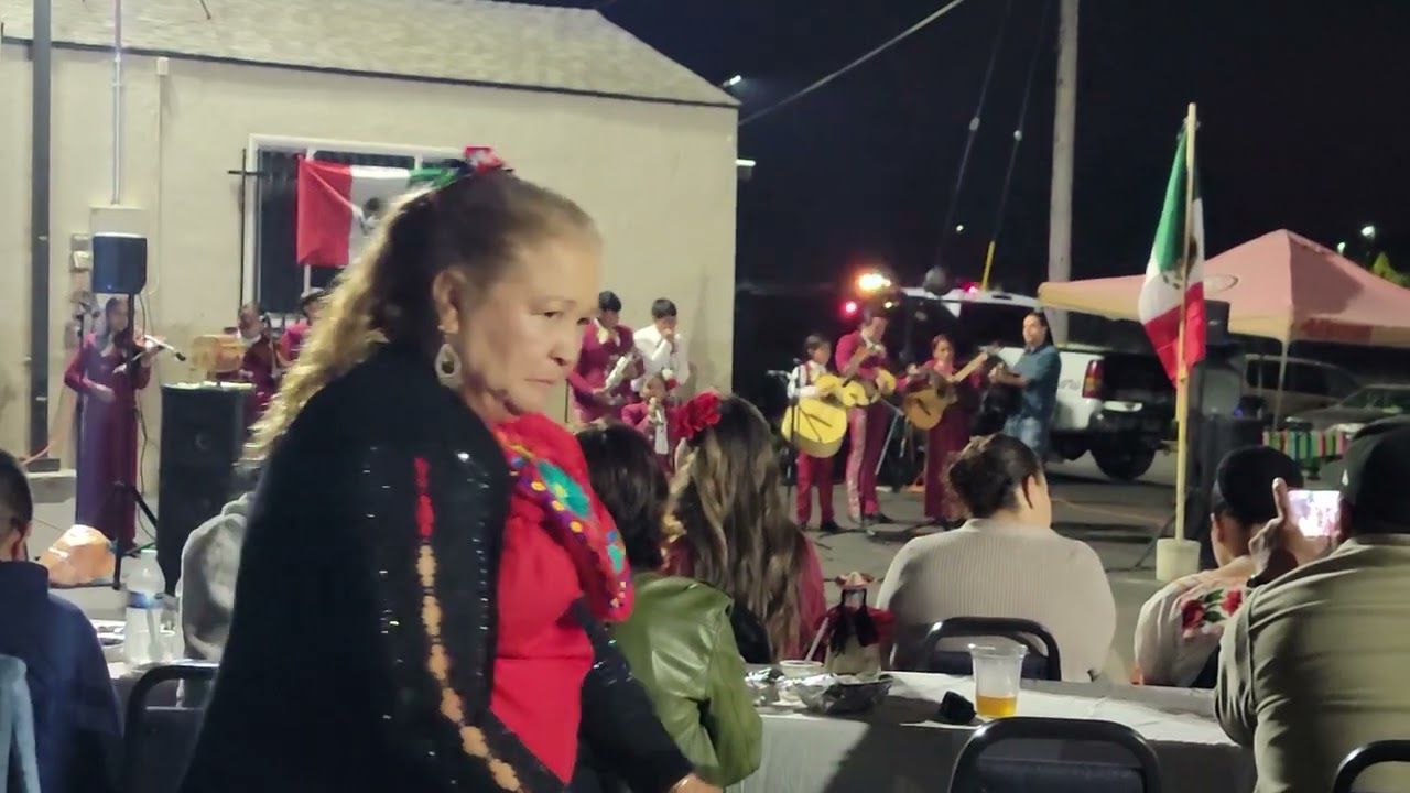          Fiestas Patrias 2025.                                       Adylene cantando La  Malagueña 