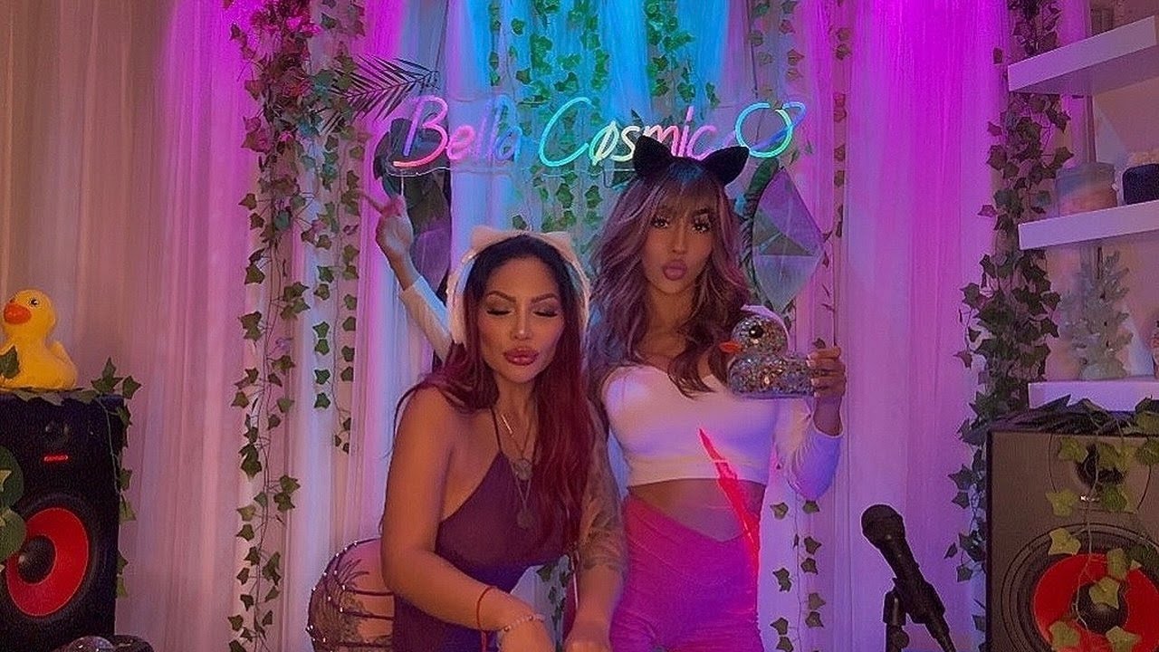 Bella Cosmic's Live Uncut Unedited Late Night Sexy Meow Mix DJ Dance Session With @brookybabyxoxo