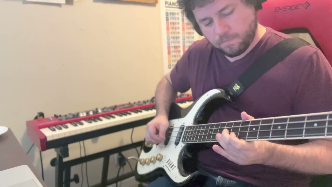OASIS - Go Let it Out (bass cover) SOTSOG 25th Anniversary !