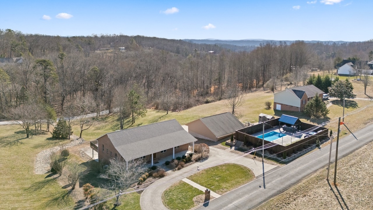 239 Sequoyah Rd.
