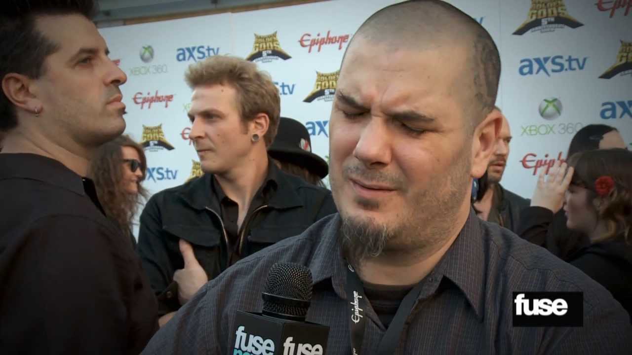 Celebrating Jeff Hanneman @ Revolver Golden Gods 5th Anniversary Red Carpet