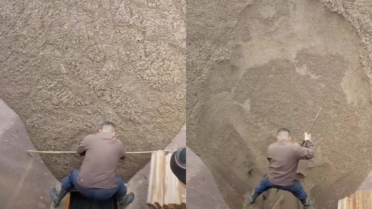 Barge unloading pebbles, bald man finds gem #OriginalVideo #RelaxingBargeUnloadingVideo