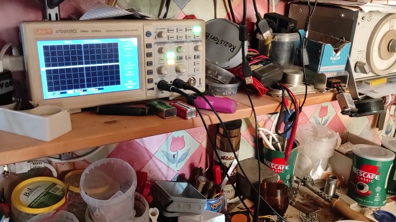 6S7B lampas pastiprinātājs uz 400kHz izmantojot droseli no vecām ekanom spuldzītēm - strādā :)