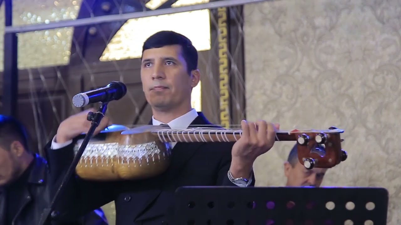 Maxmud xofiz Klassik qo'shiqlar ijrosi