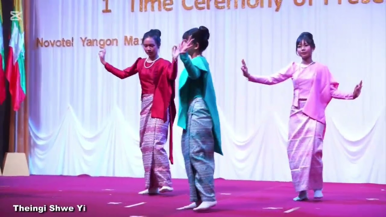 ပင်တိုင်စံ သီချင်းဖြင့်ကပြဖျော်ဖြေခြင်း