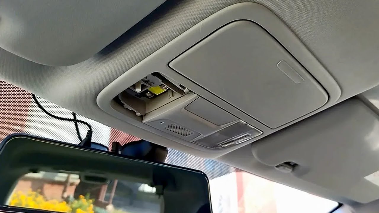 Honda CR-V - Removing the Front Dash Light