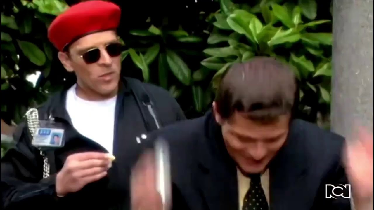 Freddy se mete en problemas con Armando | Yo soy Betty, la fea