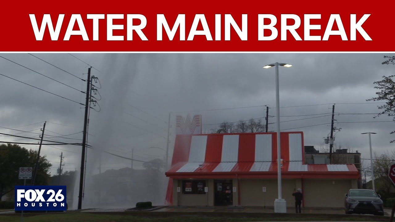 Water main break outside Houston Whataburger