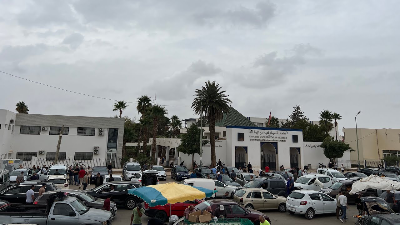 السوق الأسبوعي لسيارات مدينة فاس #Golf2_#kongo_Renault 19_‏Peugeot_Citroën_C3_peugeot207