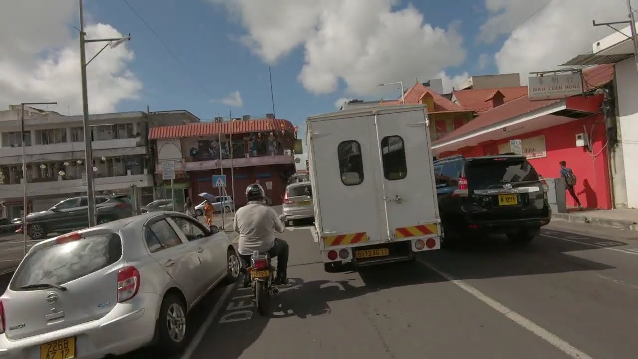 driving in mauritius vallee des pretres to moka trail path