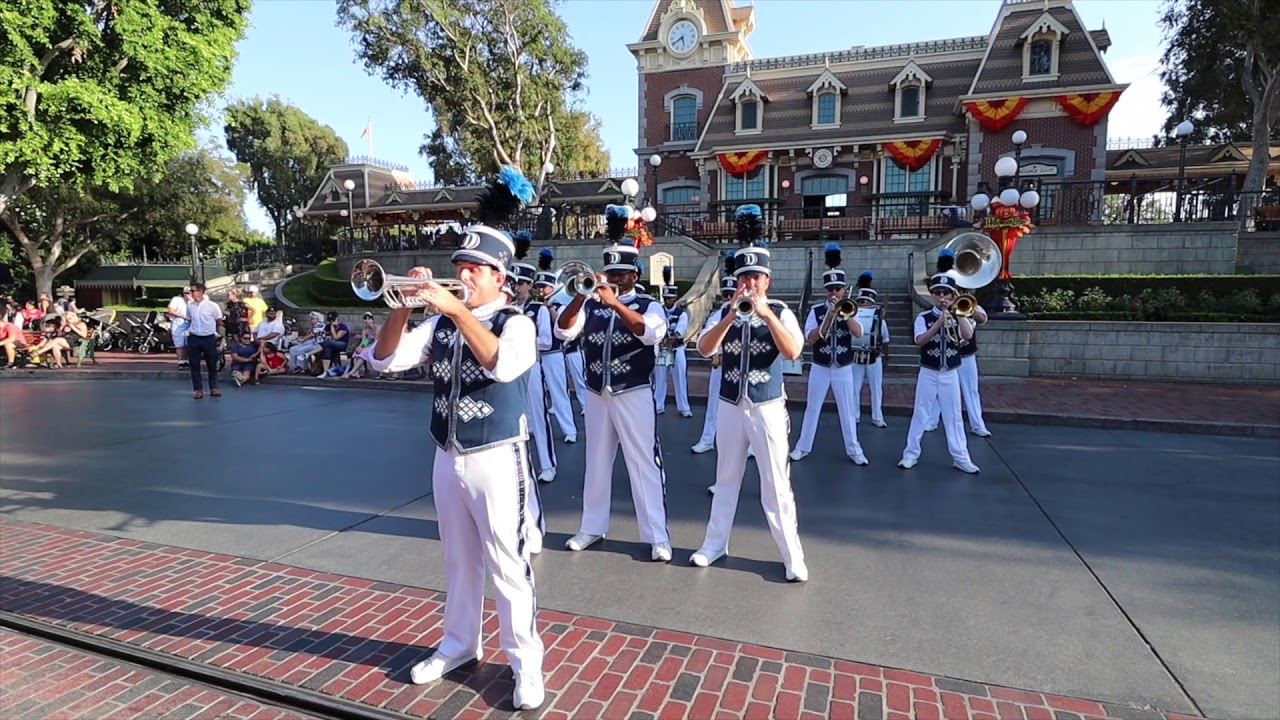 The Lion King Medley - Disneyland Band