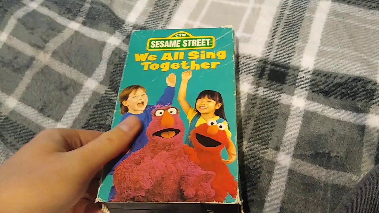 Showing Random Tapes #14