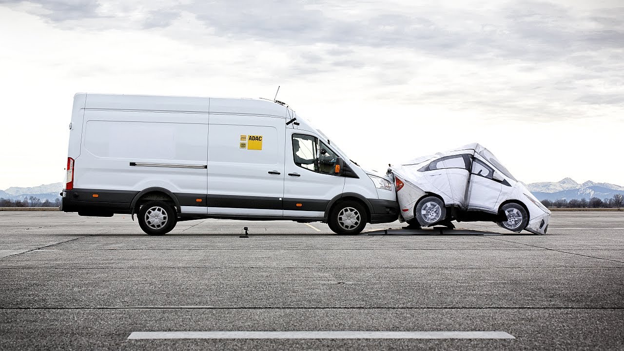 Test: Notbremssysteme bei Klein-Lkw | &Ouml;AMTC
