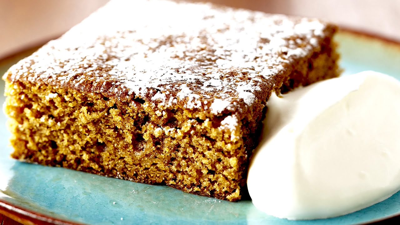 Professional Baker Teaches You How To Make GINGERBREAD CAKE!
