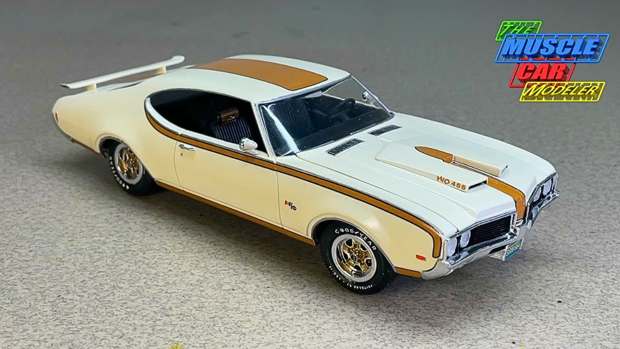 AMT 1969 Hurst Oldsmobile 455, сборка