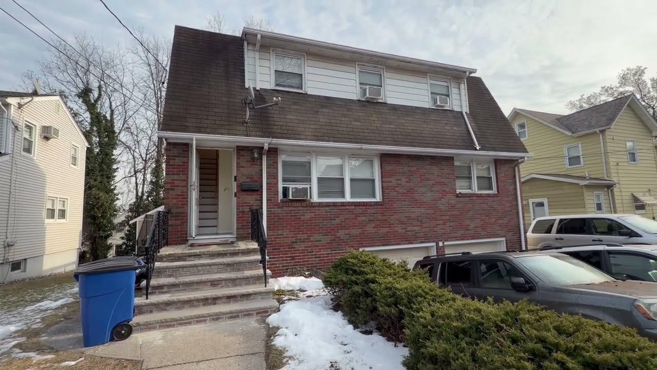 11 Pilgrim Ct. Apt 2 Bloomfield New Jersey FOR RENT 