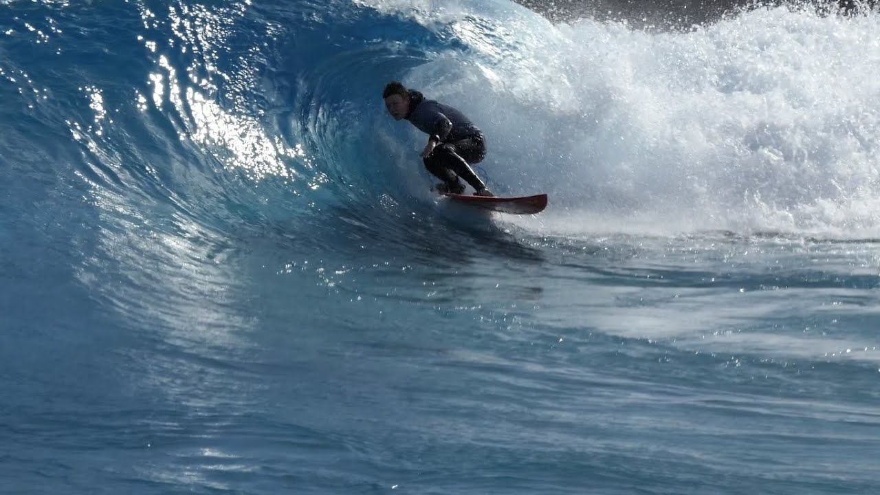 The Wave Bristol Bodyboarding and surfing on Expert Trial Setting Day 2