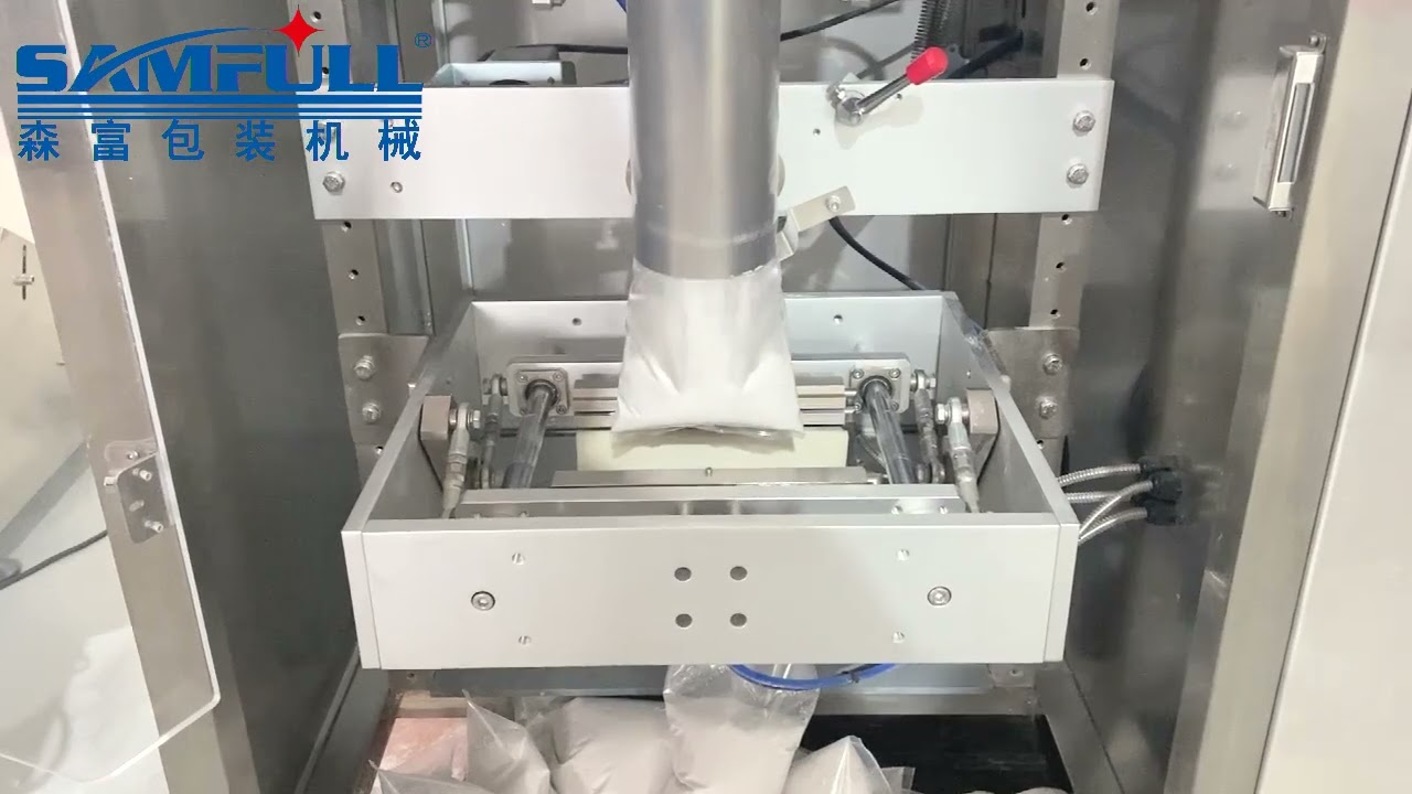 M&aacute;quina envasadora vertical de pel&iacute;cula PE de polvo qu&iacute;mico peque&ntilde;o de 600g
