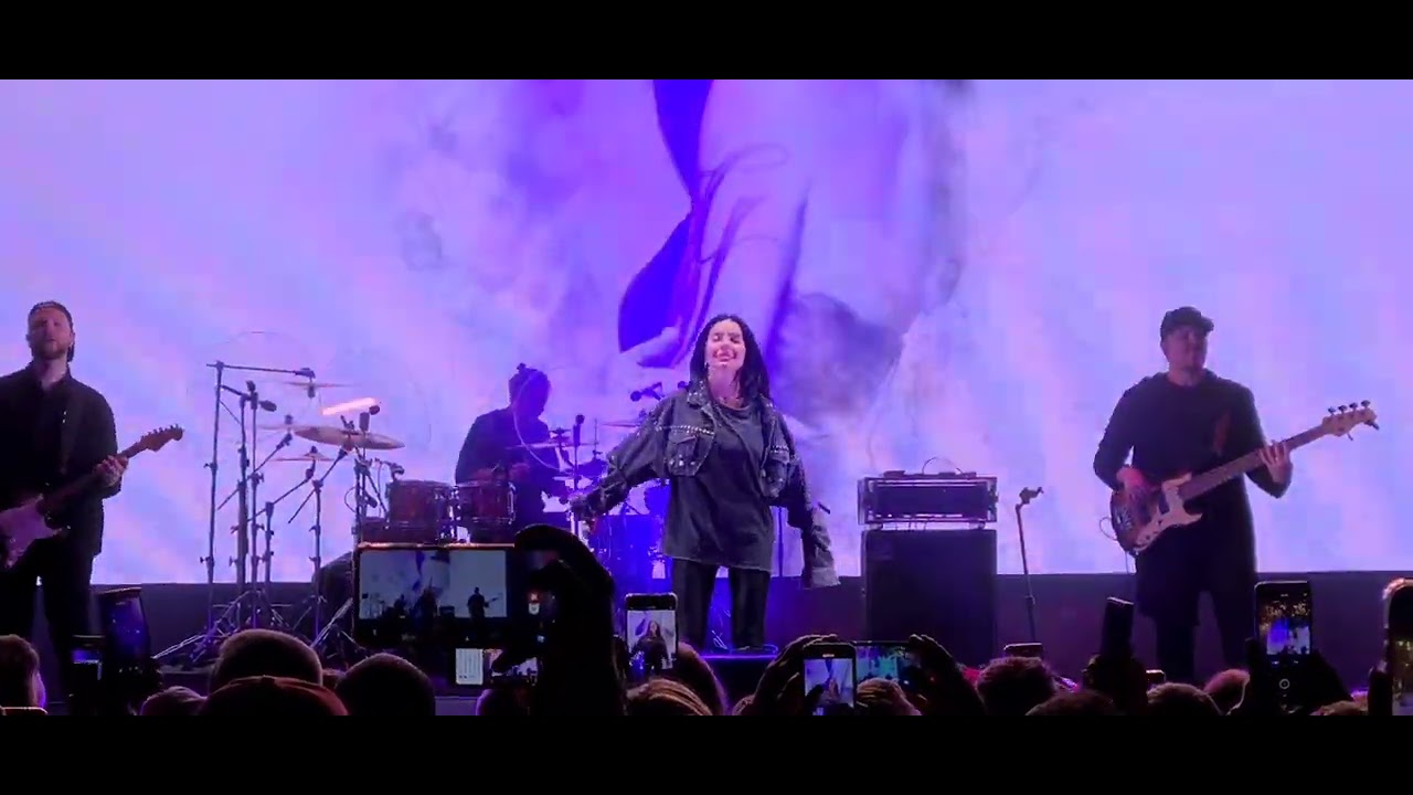 Юля Волкова | Julia Volkova 220 live 23.08.2025 Москва Moscow 