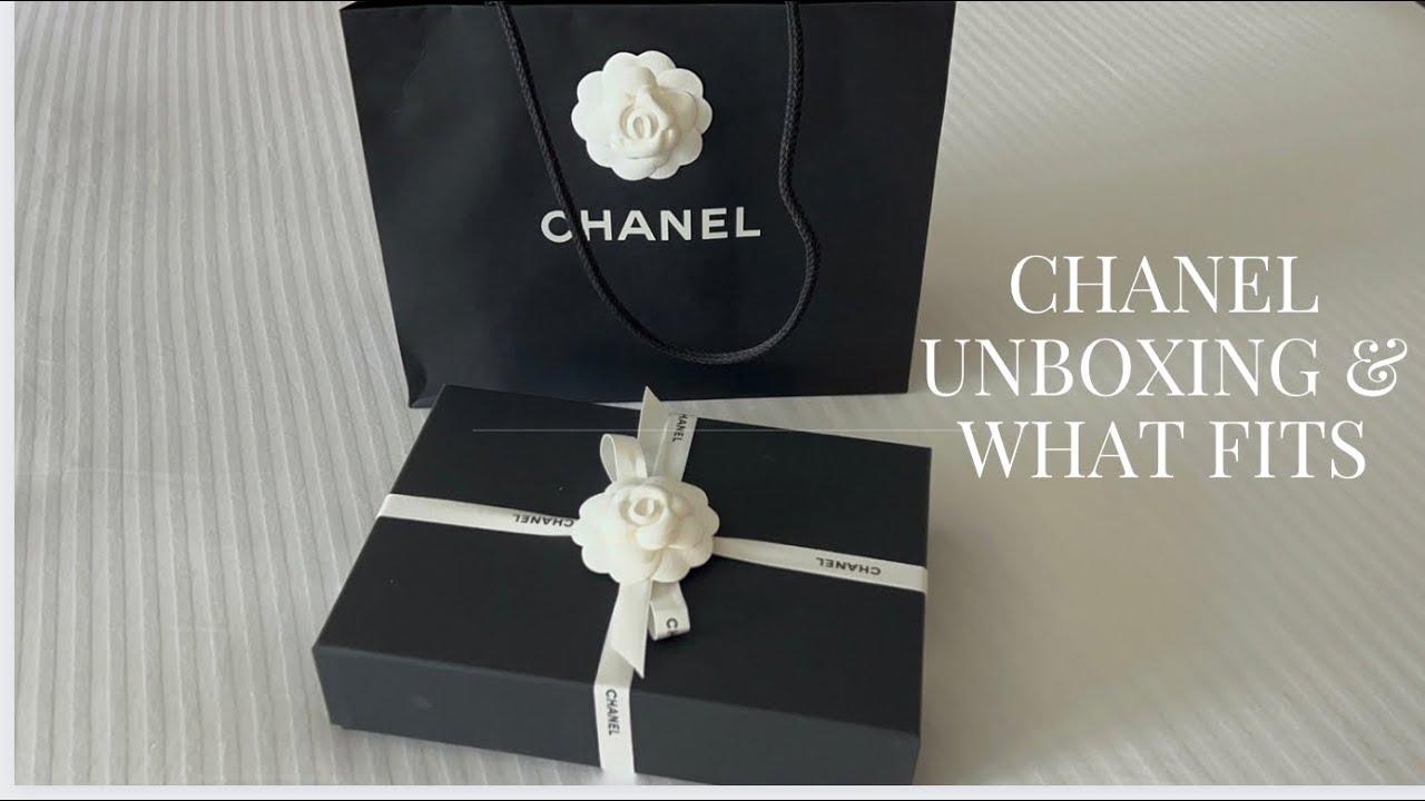 Chanel WOC Unboxing and What Fits Inside