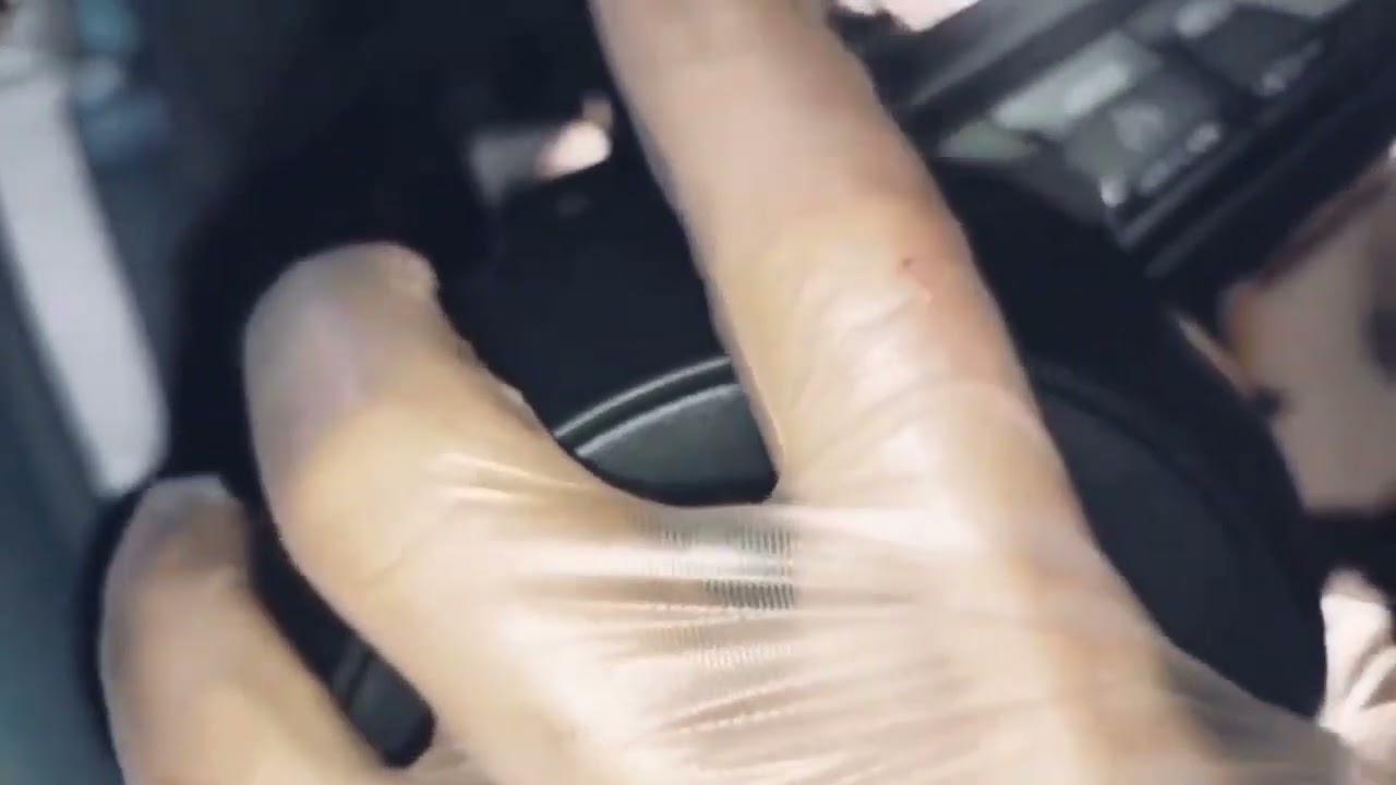 How remove airbag steering wheel on Mazda 2 (2022)