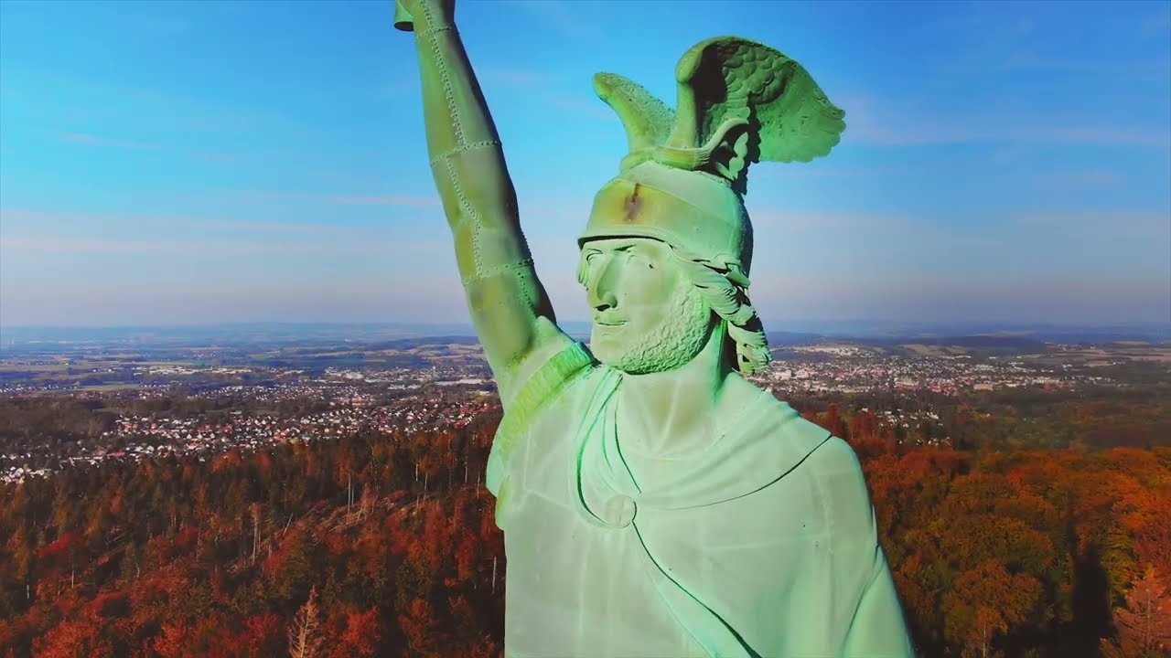 Eine Landschaft voller Geheimnisse | Ungewohnte Blickwinkel auf den Kreis Lippe
