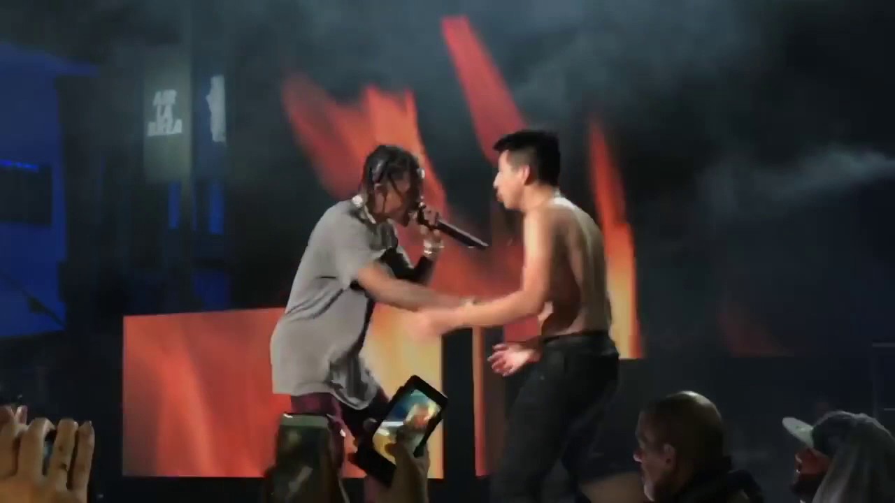 TRAVIS SCOTT AT 