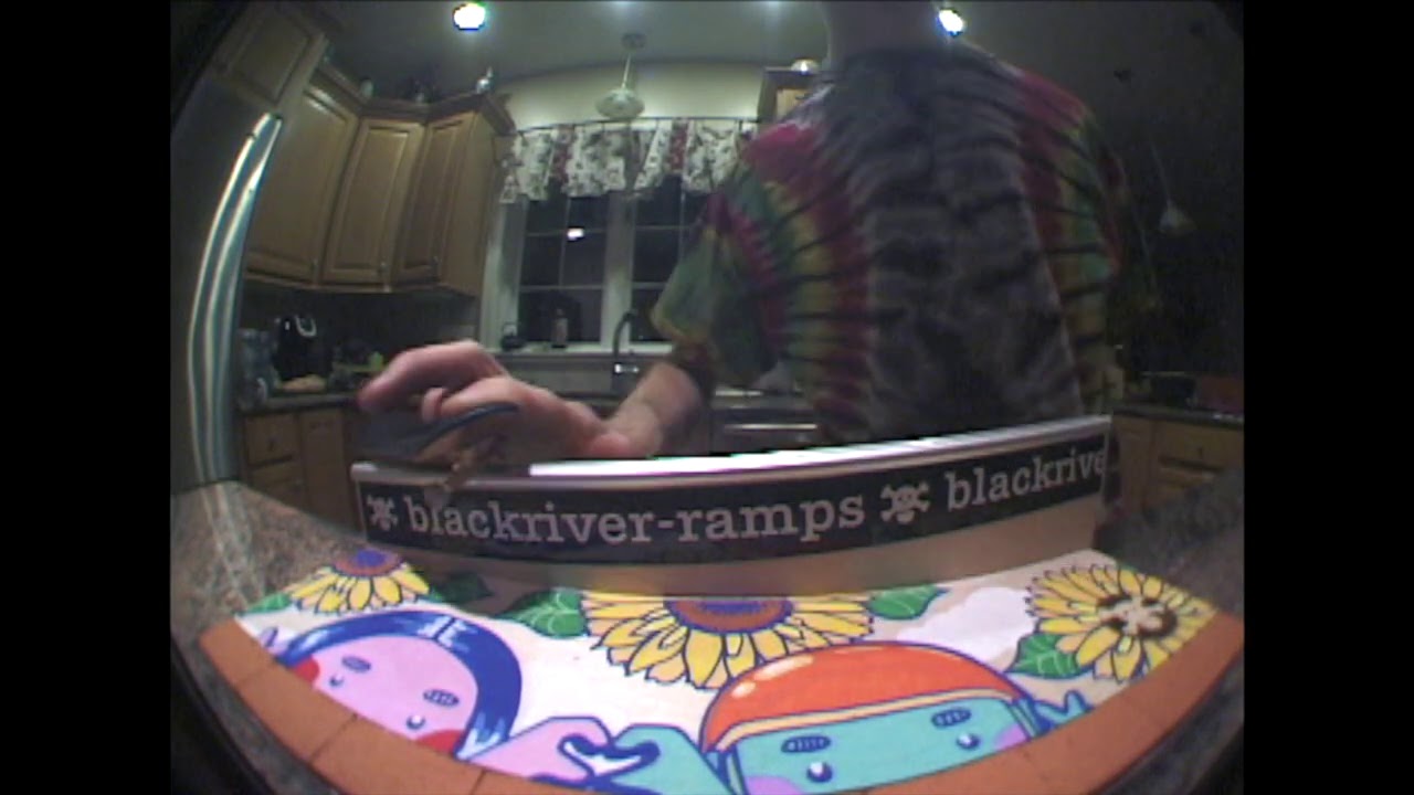 Mike Schneider shred the +blackriver-ramps+ Brick 'n Rail