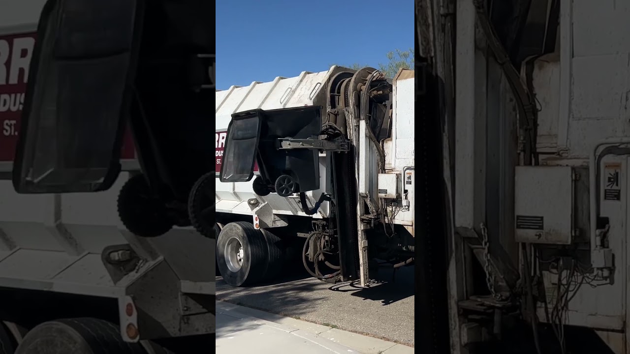 Fast Garbage Truck in Action! #garbagetruck #truck #shorts #fyp