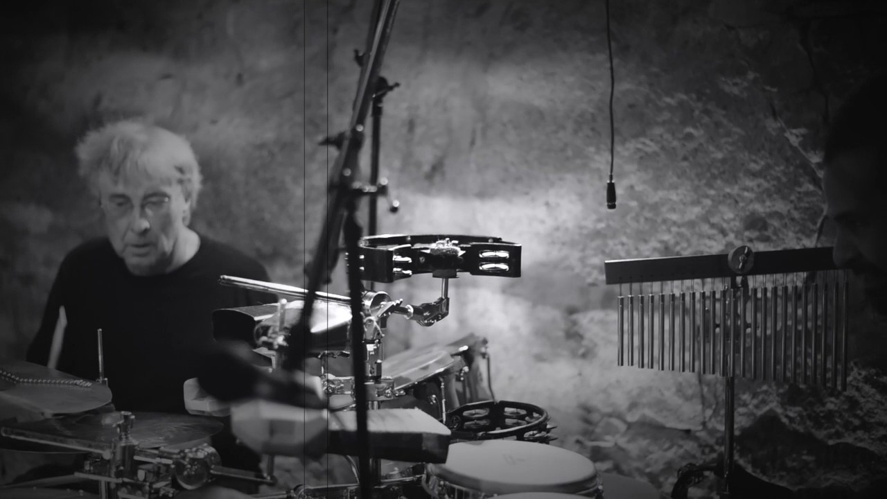 FRIENDS 5.0 - A Tribute to Classic Breaks - The Incredible Bongo Band - Apache