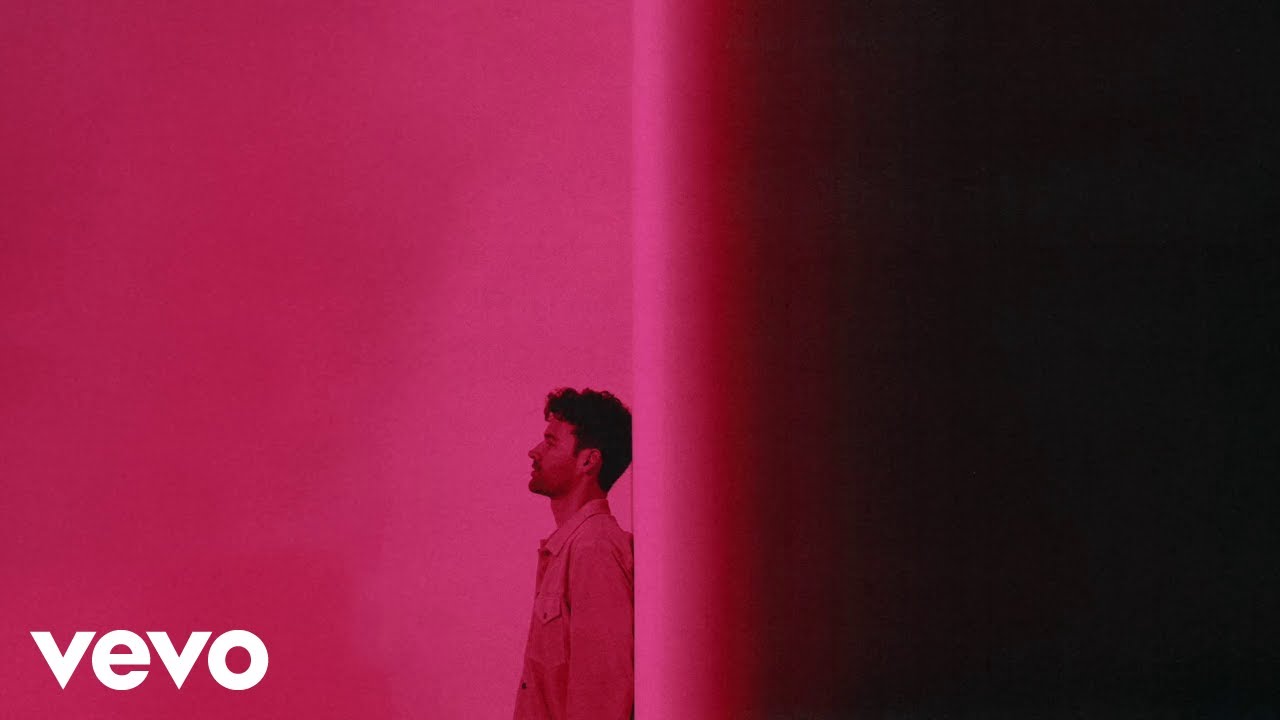 Vandelux - Not Letting You Go