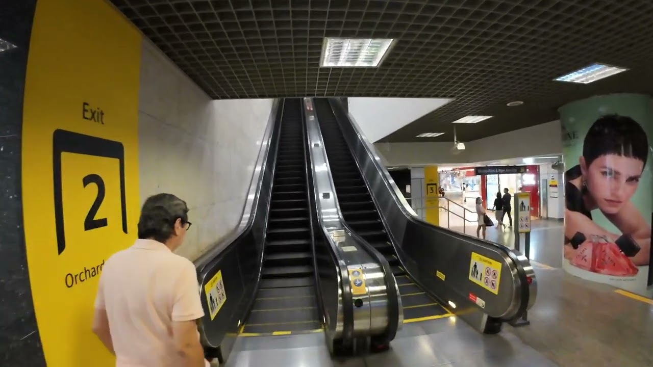 [4K] Orchard MRT Stn (Singapore) - Part 1