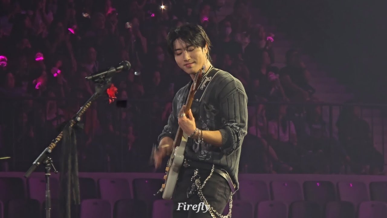 Stray Kids Han Jisung - Hold My Hand ( DominATE Solo Stage) Jakarta 2024
