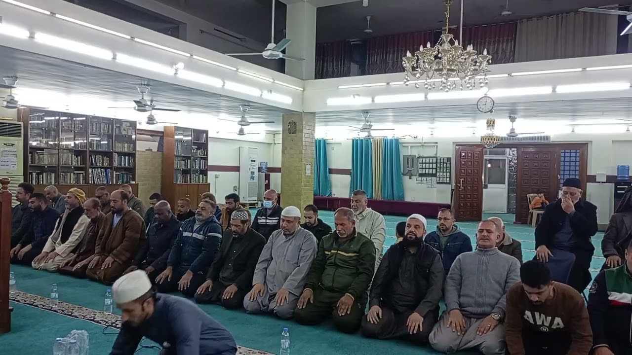 6رقم 9#3#2026 صلاه تراويح في شهر رمضان يوم 20جامع عرفات كان أمام الصلاةدكتور حيدر هادي العودة لرفاعي