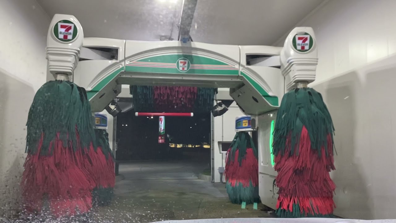 Excellent Ryko SoftGloss Maxx 5 at a 7-Eleven Station on US 41 and Old 41 Rd (Fort Myers, FL)