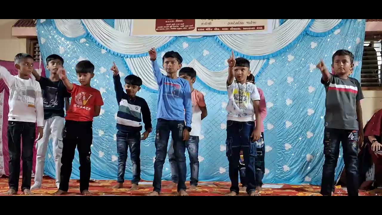 Teri ungli pakad ke chala... #mothala #dance 