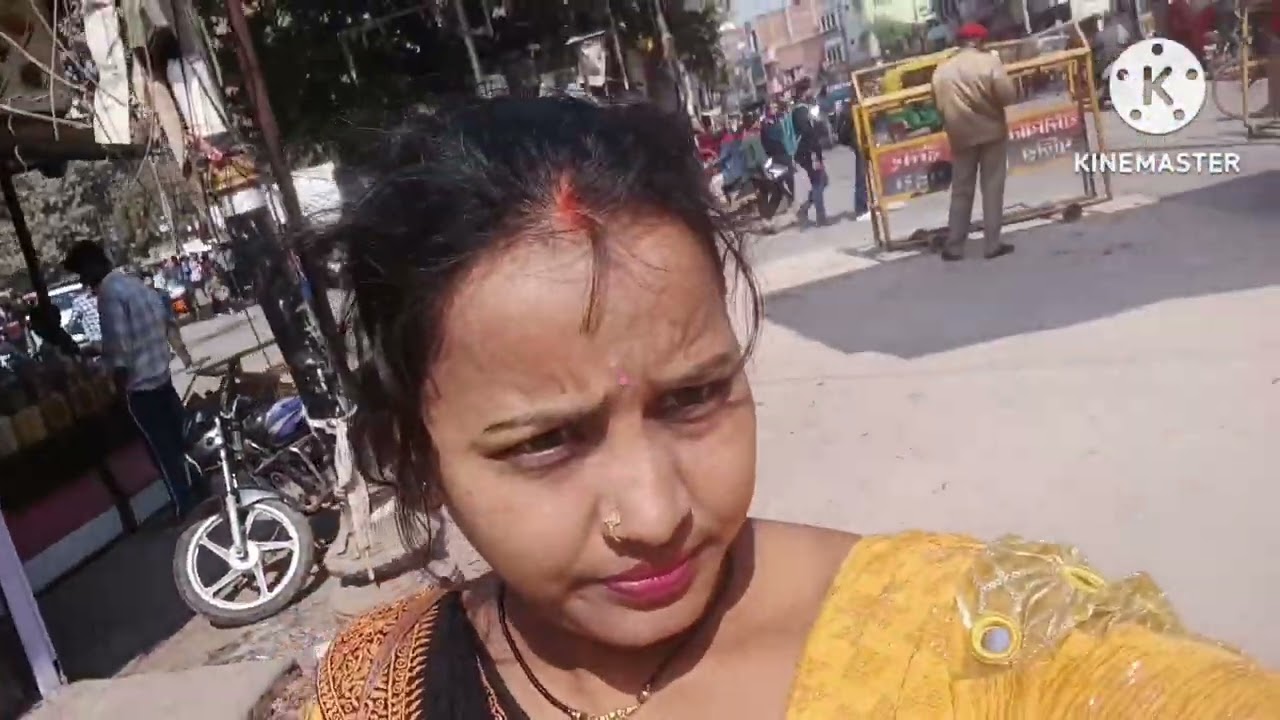 आज मैं जा रही हूं मार्केट।